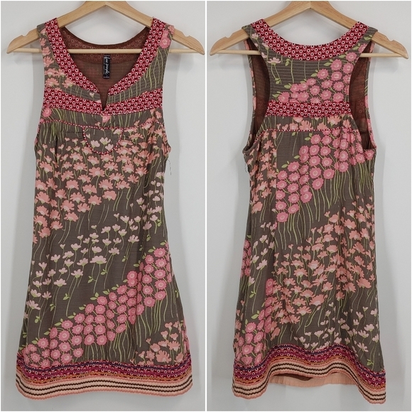 Free People Dresses & Skirts - Free People Pretty Young Thing Floral Dress